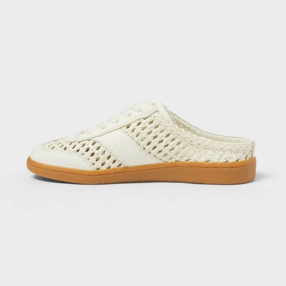 Universal Thread - Women’s Lina Sneakers with Memory Foam Insole - Un Off-White - Picture 2 of 4